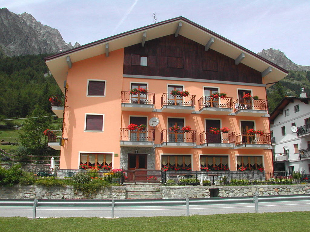 Albergo Valentino Bionaz Exterior foto